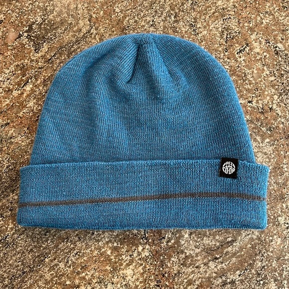 REI Co-Op Blue Gray Stripe knit beanie hat - Picture 1 of 8